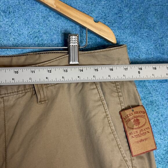 Lucky Brand Men’s Jeans Size 34 Tan Khaki Straight Leg Pants Fits 34x31 - Picture 5 of 16